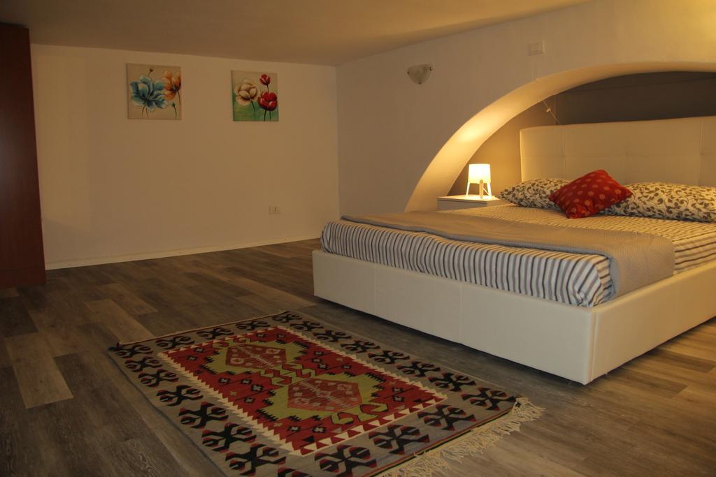 Vittoria Apartment Катания Экстерьер фото