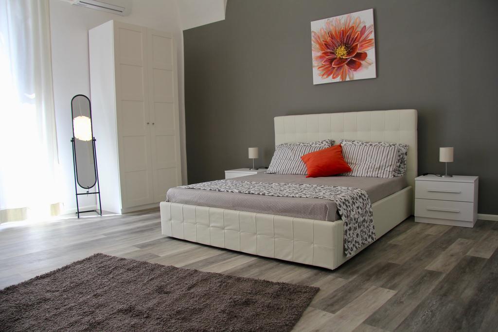 Vittoria Apartment Катания Экстерьер фото